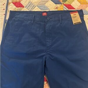 NWT Levi's Men's Stretch XX-Chino Palm Print Shorts Blue, Size 38